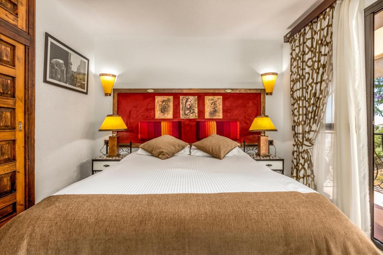 Boutique Hotel Las Islas (Adults Only) فوينخيرولا المظهر الخارجي الصورة